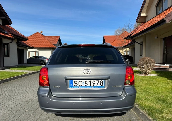 Toyota Avensis cena 10500 przebieg: 394350, rok produkcji 2003 z Częstochowa małe 56